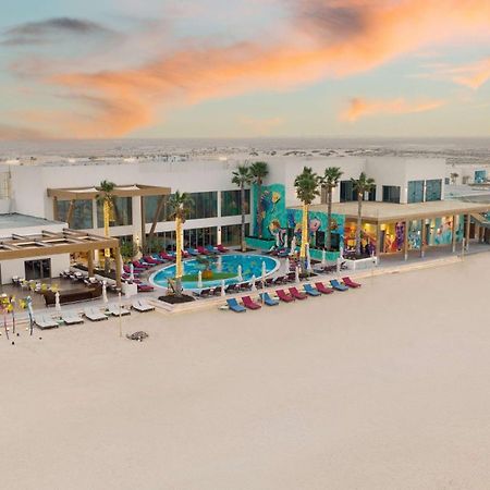 Fuwairit Kite Beach, Tapestry Collection By Hilton Fuwayrit Buitenkant foto