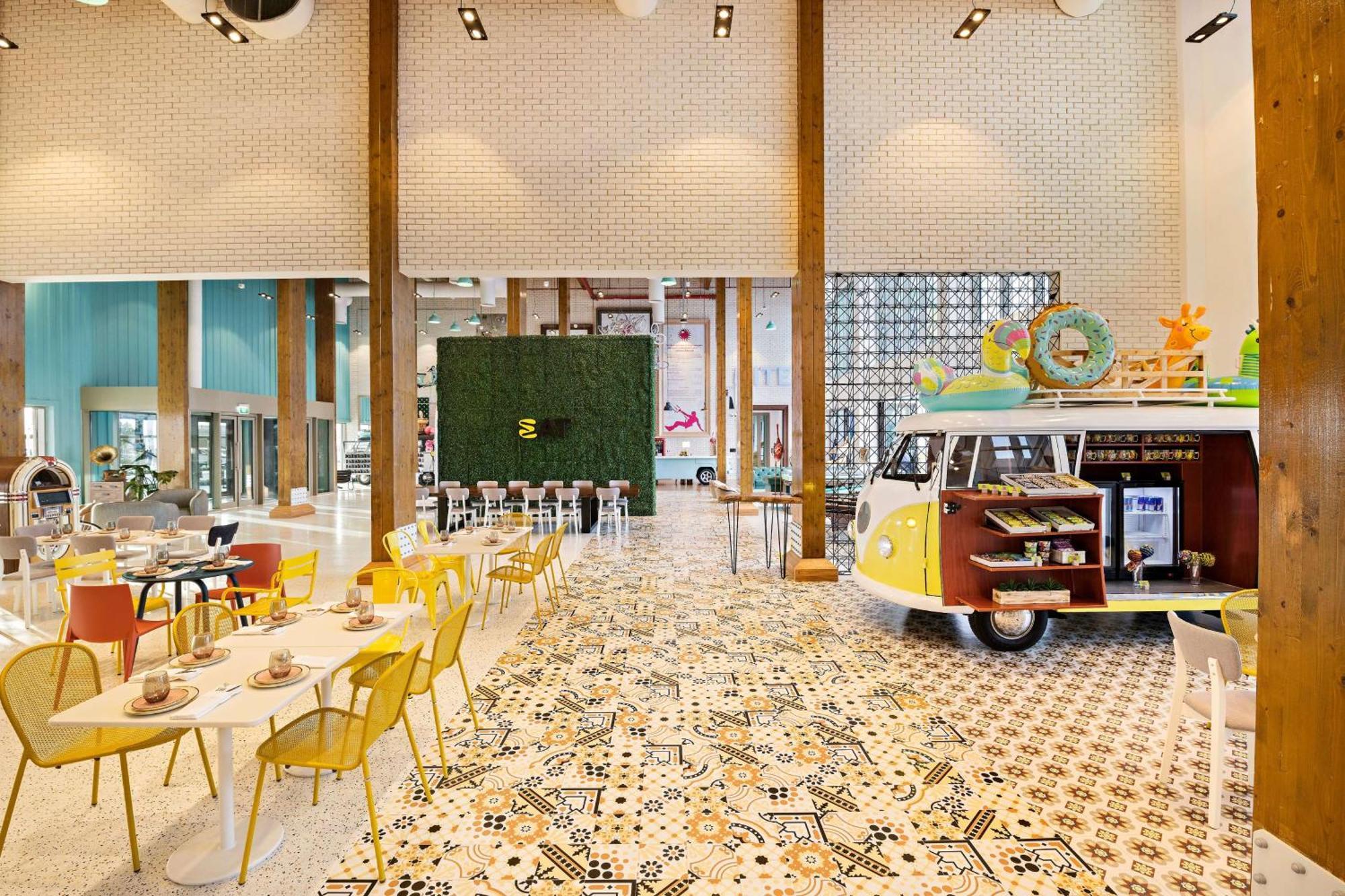 Fuwairit Kite Beach, Tapestry Collection By Hilton Fuwayrit Buitenkant foto
